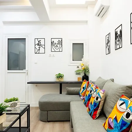 Apartment Romeo & Juliet In The Heart Of Athens